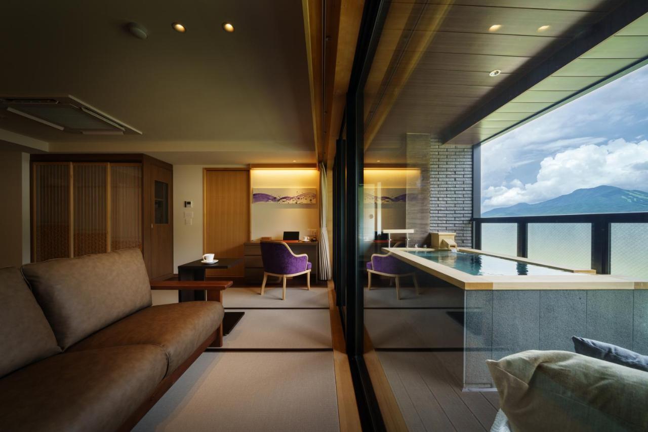 Aburaya Tousen Hotel Yamanouchi  Exterior photo